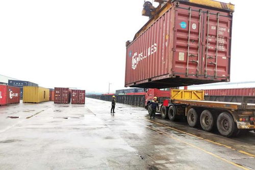 深度融入企业产业链 打造高效光伏产品铁路运输新通道与一体化打包服务